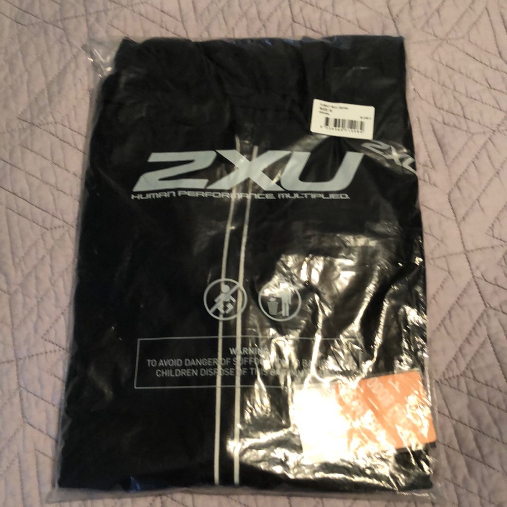 Men’s 2xu run jacket